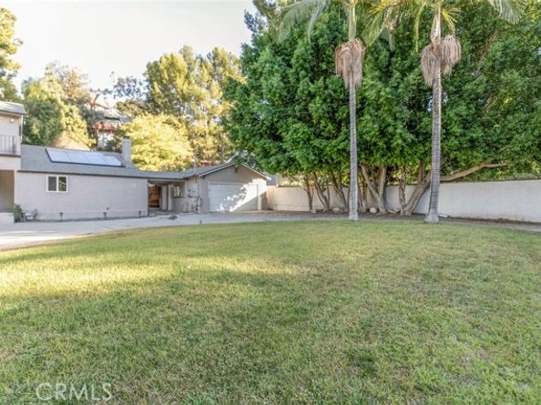 9620 Wheatland Avenue, Burbank CA 91040