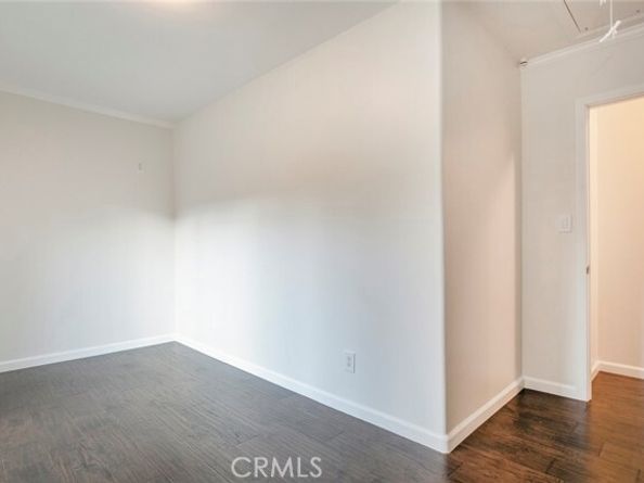 9620 Wheatland Avenue, Burbank CA 91040