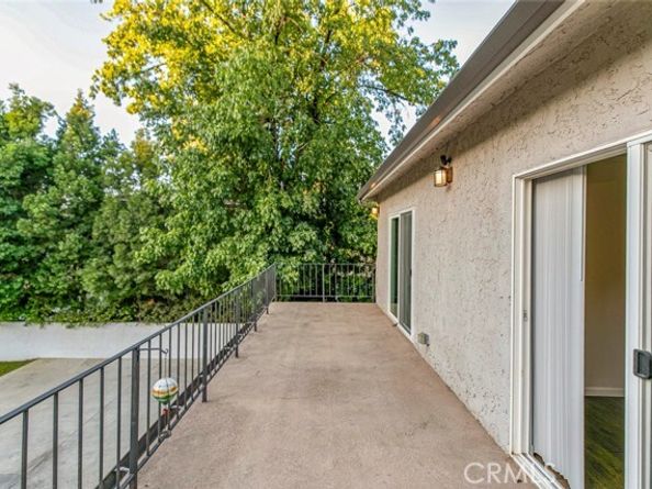 9620 Wheatland Avenue, Burbank CA 91040