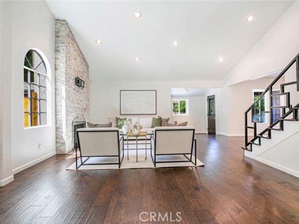 9620 Wheatland Avenue, Burbank CA 91040