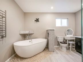 9620 Wheatland Avenue, Burbank CA 91040