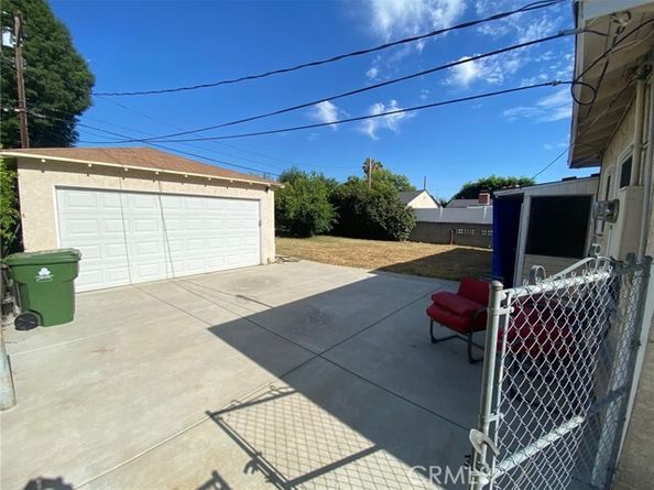 7642 Wish Avenue, Los Angeles CA 91406
