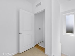 9423 N Sepulveda Blvd. 6, North Hills (los Angeles) CA 91343