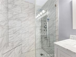 23163 Mulholland Drive, Woodland Hills (los Angeles) CA 91364