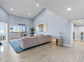 7625 Reseda Boulevard 302, Reseda (los Angeles) CA 91335