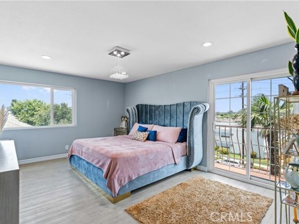 7625 Reseda Boulevard 302, Reseda (los Angeles) CA 91335
