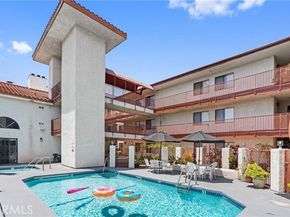 7625 Reseda Boulevard 302, Reseda (los Angeles) CA 91335