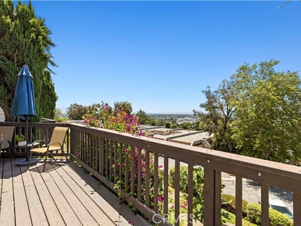 15614 Crestview Lane 63, Granada Hills (los Angeles) CA 91344