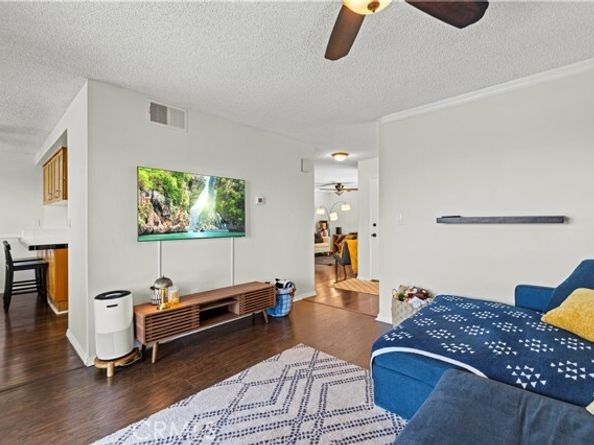 15614 Crestview Lane 63, Granada Hills (los Angeles) CA 91344
