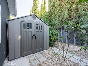 16038 Hartland Street, Van Nuys (los Angeles) CA 91406