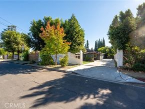 16038 Hartland Street, Van Nuys (los Angeles) CA 91406