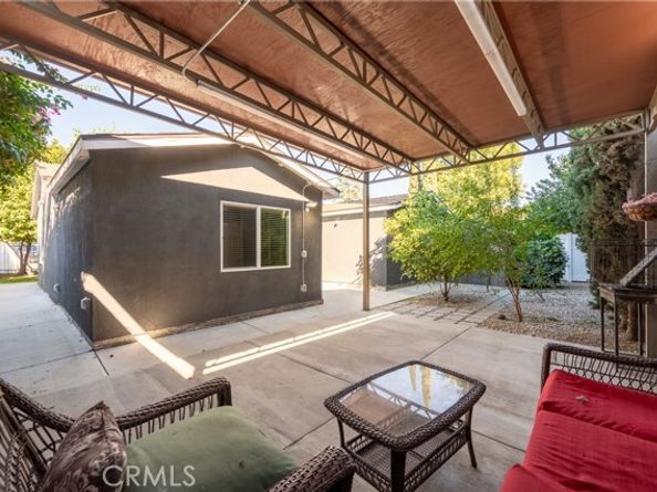 16038 Hartland Street, Van Nuys (los Angeles) CA 91406