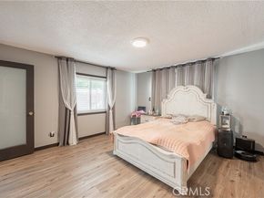 16038 Hartland Street, Van Nuys (los Angeles) CA 91406