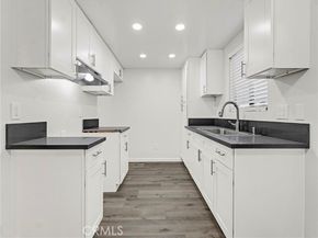 9834 Sepulveda Boulevard 109, North Hills (los Angeles) CA 91343