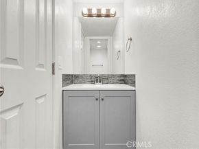 9834 Sepulveda Boulevard 109, North Hills (los Angeles) CA 91343
