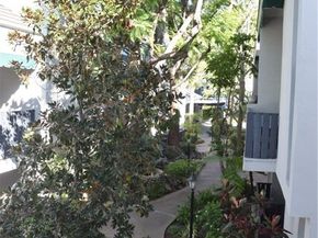 18645 Hatteras Street 211, Tarzana (los Angeles) CA 91356