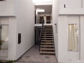 18645 Hatteras Street 211, Tarzana (los Angeles) CA 91356