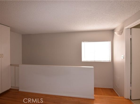 18645 Hatteras Street 211, Tarzana (los Angeles) CA 91356