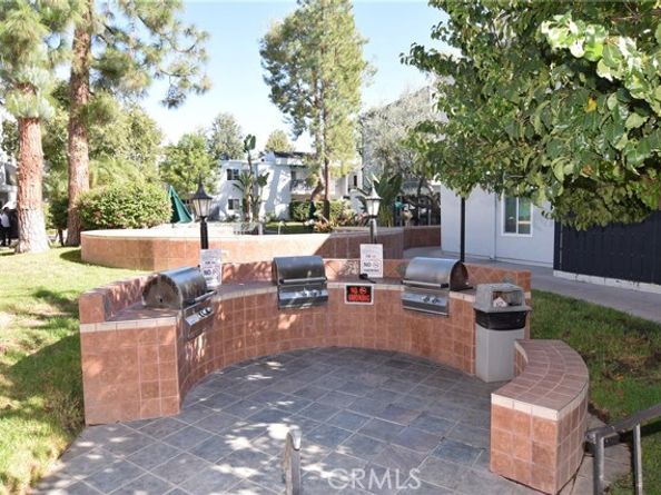 18645 Hatteras Street 211, Tarzana (los Angeles) CA 91356