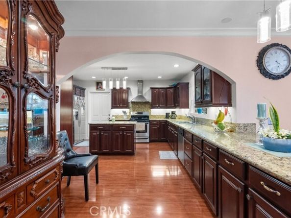 9453 Shoshone Ave, Northridge (los Angeles) CA 91325