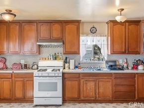 15080 Polk Street, Sylmar (los Angeles) CA 91342