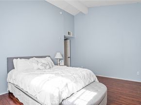 7035 Woodley Avenue 203, Van Nuys (los Angeles) CA 91406