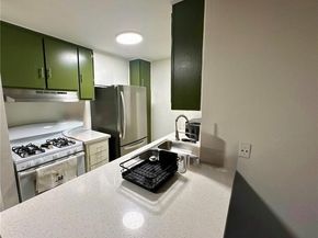 8601 International Avenue 271, Canoga Park (los Angeles) CA 91304