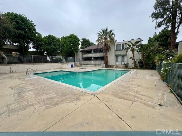 8601 International Avenue 271, Canoga Park (los Angeles) CA 91304