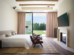 5824 Manton Avenue, Woodland Hills (los Angeles) CA 91367