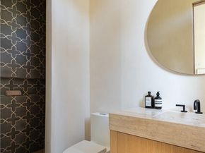 5824 Manton Avenue, Woodland Hills (los Angeles) CA 91367