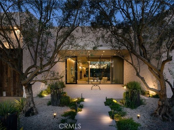 5824 Manton Avenue, Woodland Hills (los Angeles) CA 91367