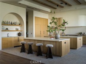 5824 Manton Avenue, Woodland Hills (los Angeles) CA 91367