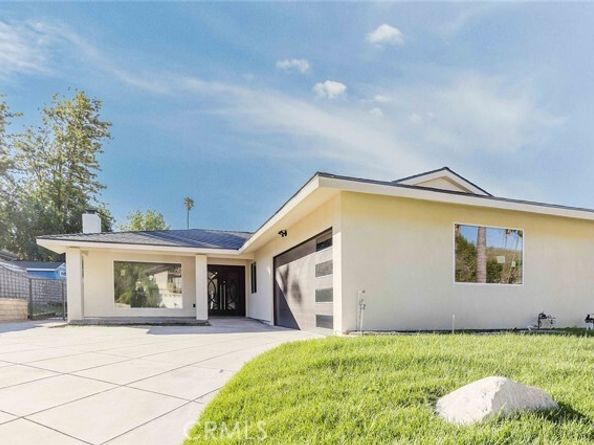 8042 Ellenbogen Street, Sunland (los Angeles) CA 91040