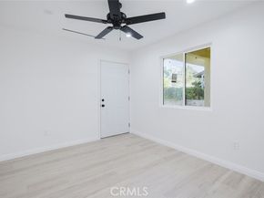 8042 Ellenbogen Street, Sunland (los Angeles) CA 91040