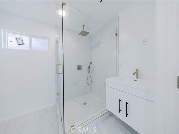 8042 Ellenbogen Street, Sunland (los Angeles) CA 91040