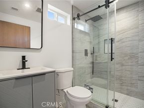 6935 Jellico Avenue, Los Angeles CA 91406