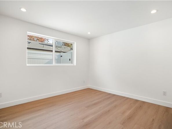 6935 Jellico Avenue, Los Angeles CA 91406