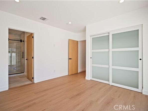 6935 Jellico Avenue, Los Angeles CA 91406