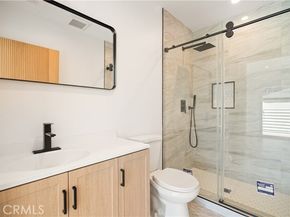 6935 Jellico Avenue, Los Angeles CA 91406