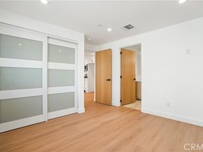 6935 Jellico Avenue, Los Angeles CA 91406