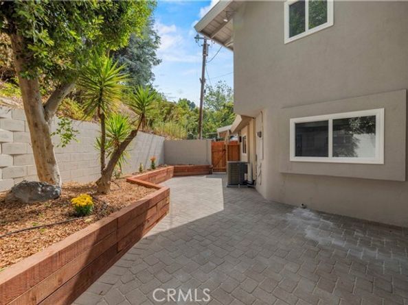 2400 Nalin Drive, Los Angeles CA 90077