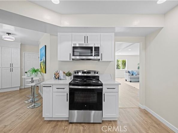 2400 Nalin Drive, Los Angeles CA 90077