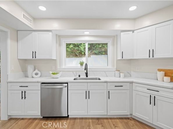 2400 Nalin Drive, Los Angeles CA 90077