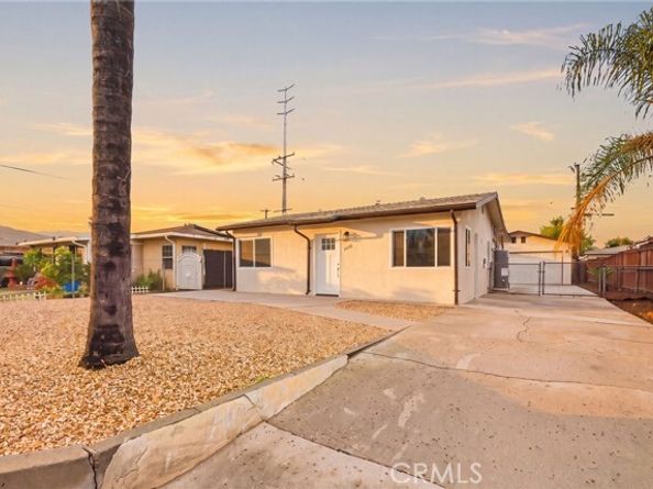 5538 N Aspan, Azusa CA 91702