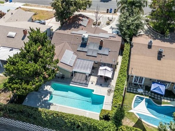 20323 Haynes Street, Winnetka (los Angeles) CA 91306