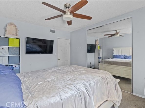 20323 Haynes Street, Winnetka (los Angeles) CA 91306
