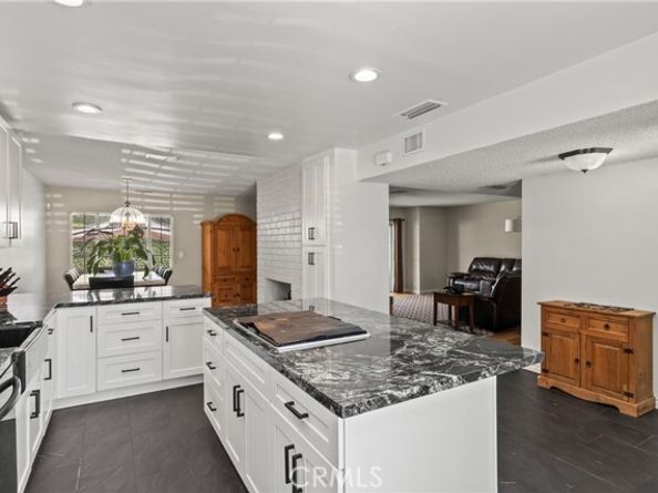 20323 Haynes Street, Winnetka (los Angeles) CA 91306