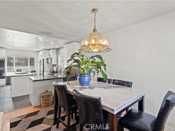 20323 Haynes Street, Winnetka (los Angeles) CA 91306