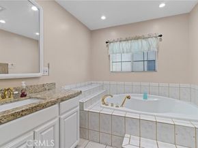 20323 Haynes Street, Winnetka (los Angeles) CA 91306