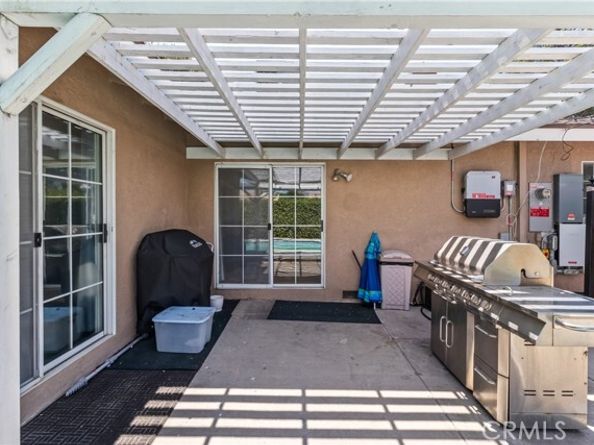 20323 Haynes Street, Winnetka (los Angeles) CA 91306